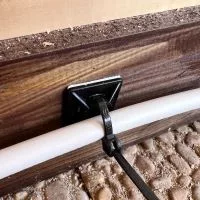 TALPAK, PATENTOK, FELFÚRHATÓ, CSAVAROZHATÓ kábelkötegelők, tartozékok